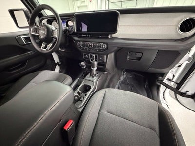 2025 Jeep Wrangler 4-Door Sahara 4x4