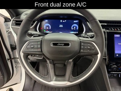 2025 Jeep Grand Cherokee L Altitude 4x4