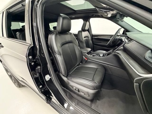 2025 Jeep Grand Cherokee L Limited 4x4