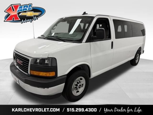 2025 GMC Savana Passenger LT