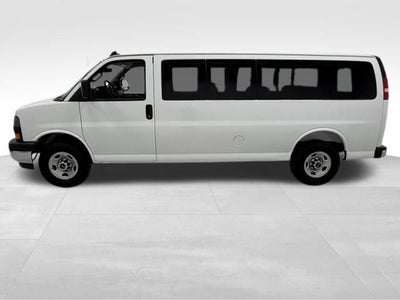 2025 GMC Savana Passenger LT