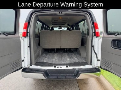 2025 GMC Savana Passenger LT