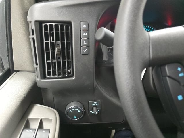2026 Chevrolet Express Cutaway 3500 1WT