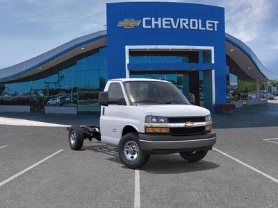 2026 Chevrolet Express Cutaway 3500 1WT