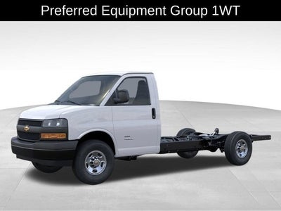2026 Chevrolet Express Cutaway 3500 1WT
