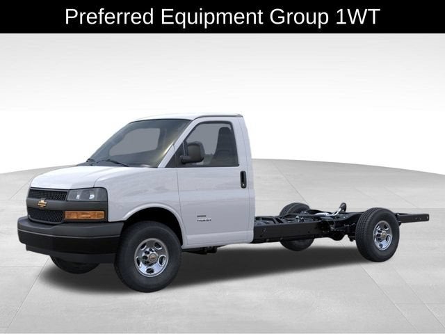 2026 Chevrolet Express Cutaway 3500 1WT