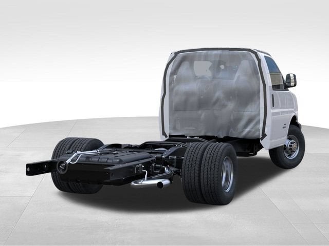 2026 Chevrolet Express Cutaway 3500 1WT
