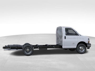 2026 Chevrolet Express Cutaway 3500 1WT