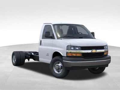 2026 Chevrolet Express Cutaway 3500 1WT