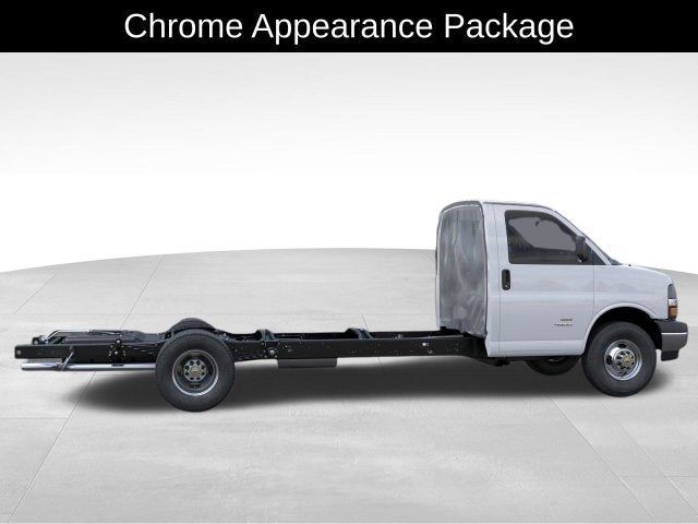 2026 Chevrolet Express Cutaway 3500 1WT
