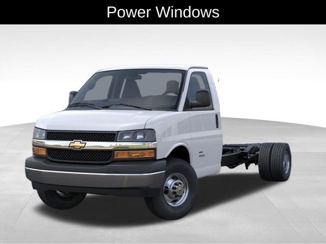 2026 Chevrolet Express Cutaway 3500 1WT