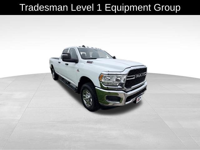 2024 RAM 2500 Tradesman Crew Cab 4x4 8' Box