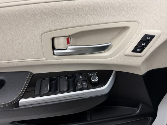2025 Toyota Sienna Limited