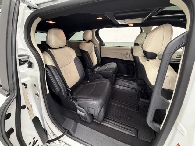 2025 Toyota Sienna Limited