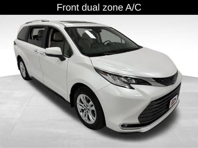 2025 Toyota Sienna Limited