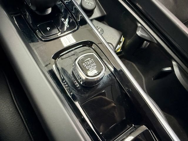 2024 Volvo S60 Ultimate Dark Theme