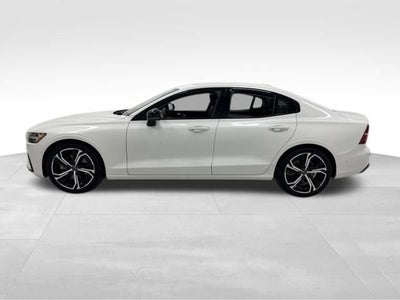 2024 Volvo S60 Ultimate Dark Theme