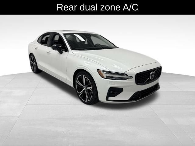 2024 Volvo S60 Ultimate Dark Theme