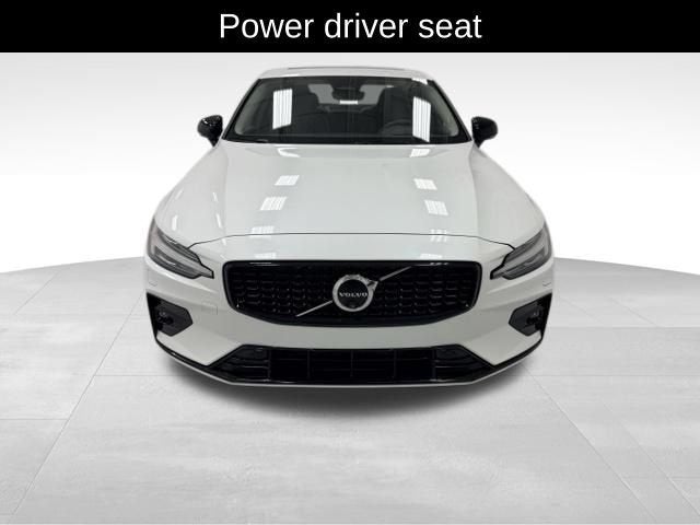 2024 Volvo S60 Ultimate Dark Theme