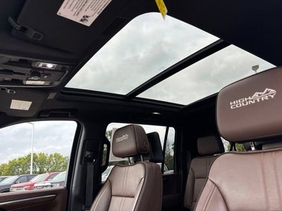 2025 Chevrolet Suburban High Country