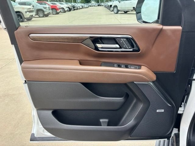 2025 Chevrolet Suburban High Country