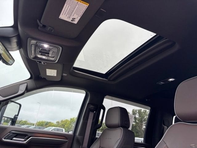 2025 GMC Sierra 3500 HD Denali