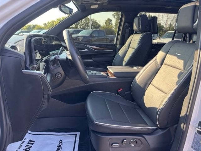 2024 Cadillac Escalade ESV Premium Luxury - Photo 18