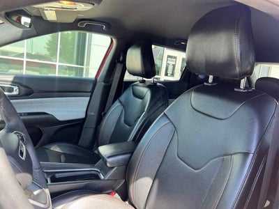 2023 Jeep Compass Latitude Lux FWD