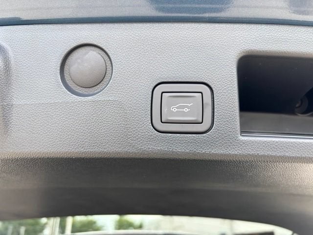 2027 Chevrolet Equinox RS - Photo 24