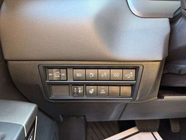 2025 Toyota Tundra Hybrid Limited CrewMax 6.4' Bed