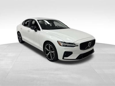 2024 Volvo S60 Ultimate Dark Theme
