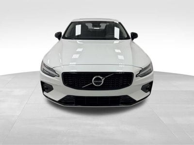 2024 Volvo S60 Ultimate Dark Theme