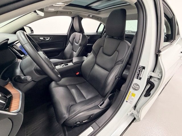 2024 Volvo S60 Ultimate Dark Theme