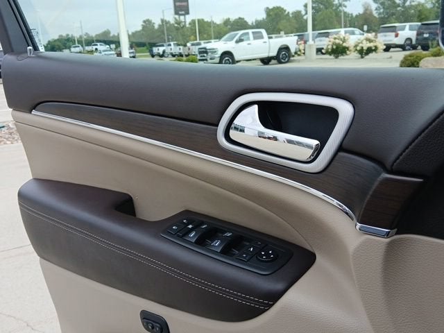 2021 Jeep Grand Cherokee Summit