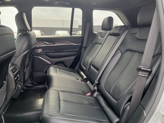 2022 Jeep Grand Cherokee Overland 4x4