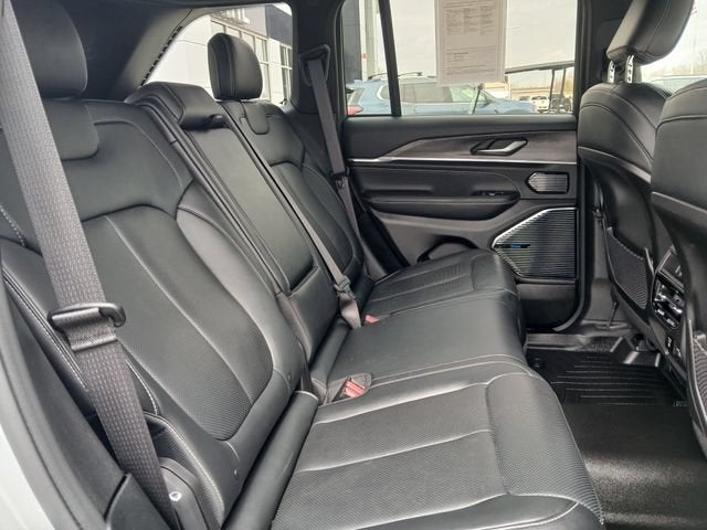 2022 Jeep Grand Cherokee Overland 4x4