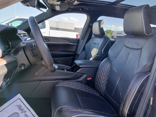 2025 Jeep Grand Cherokee L Summit 4x4