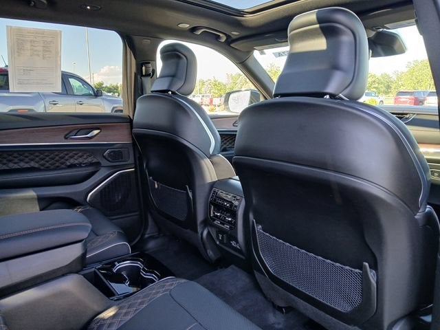 2025 Jeep Grand Cherokee L Summit 4x4