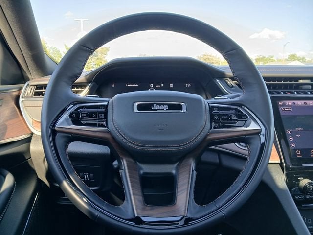 2025 Jeep Grand Cherokee L Summit 4x4