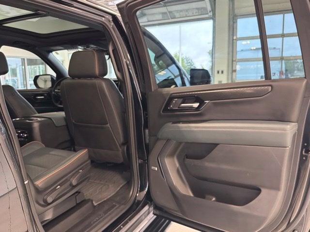 2025 GMC Yukon XL AT4