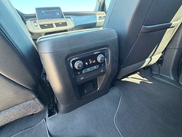2022 Chevrolet Suburban High Country