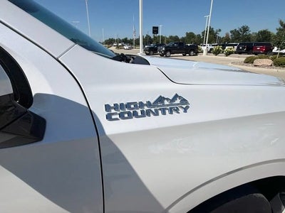 2022 Chevrolet Suburban High Country