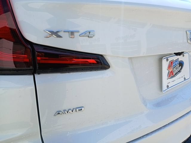 2024 Cadillac XT4 Premium Luxury