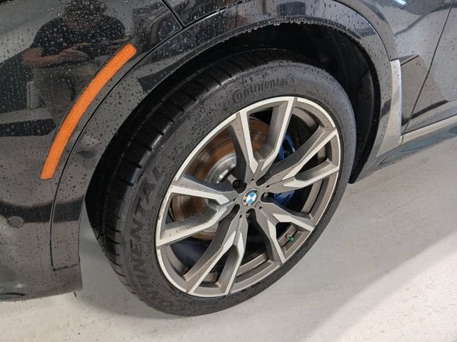 2022 BMW X7 M50i
