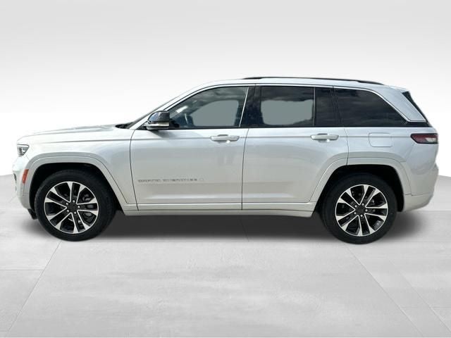 2022 Jeep Grand Cherokee Overland