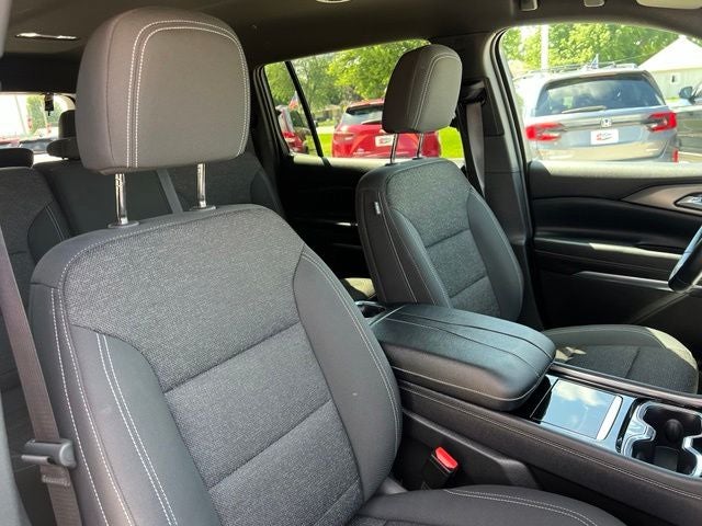 2024 Chevrolet Traverse LS w/1FL