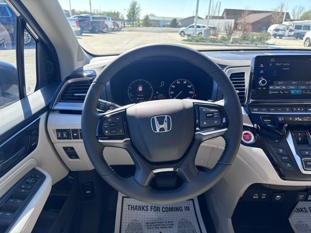 2026 Honda Odyssey Touring - Photo 15